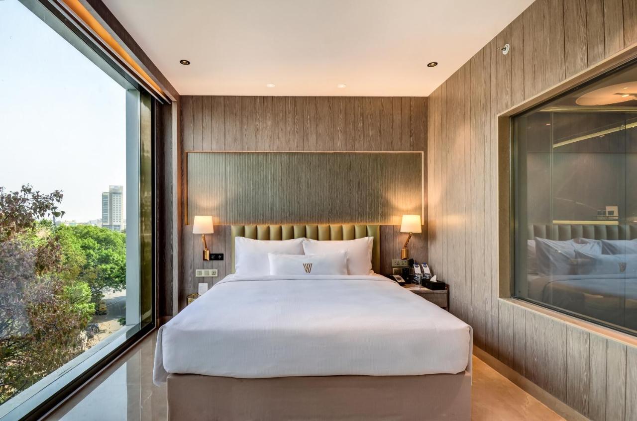 Vividus Hotel Bangalore Buitenkant foto